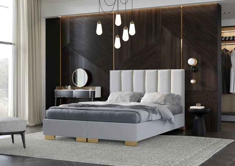Quaddro-Vertical-Gold-min.jpg