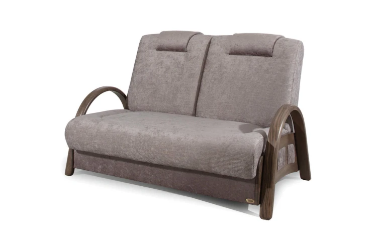 oliwia_H_sofa-scaled.png